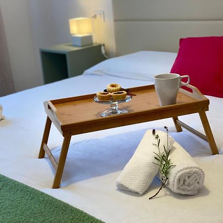 Apartament Casa Vittoria Sirmione Zewnętrze zdjęcie