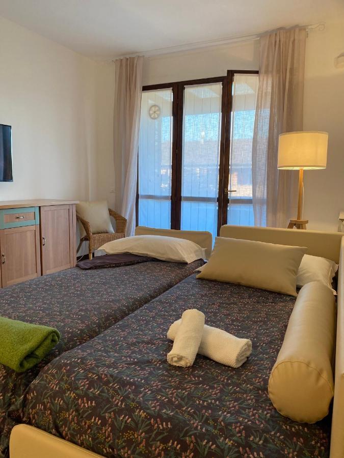 Apartament Casa Vittoria Sirmione Zewnętrze zdjęcie